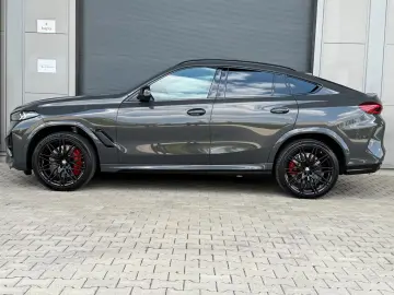 BMW X6 M AHK Pano Carbon Sitzlüft. Sky ACC