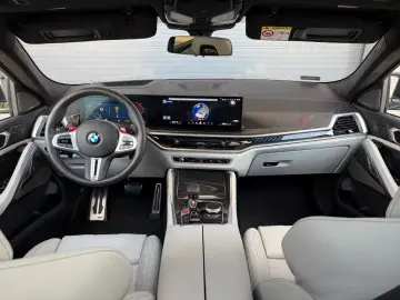 BMW X6 M AHK Pano Carbon Sitzlüft. Sky ACC