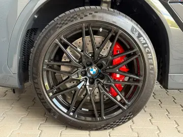 BMW X6 M AHK Pano Carbon Sitzlüft. Sky ACC