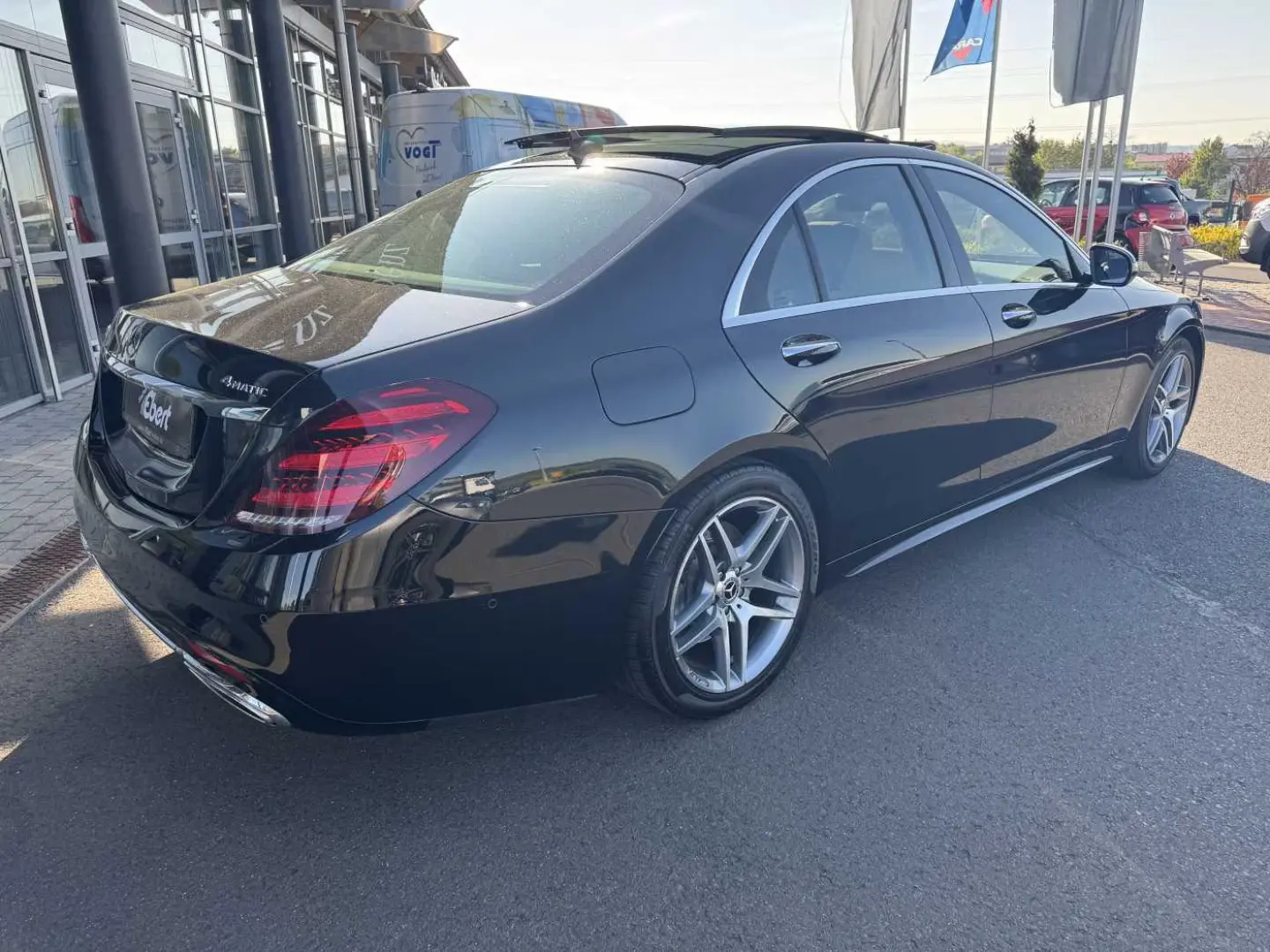 Mercedes-Benz S 400 d 4M AMG Pano Burm Distr