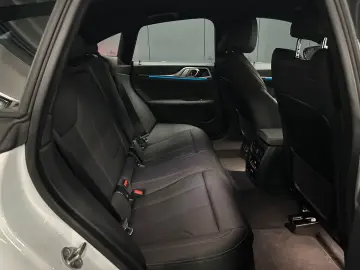 420d Gran Coupé xDrive M-Sport 19Zoll LEDER ACC