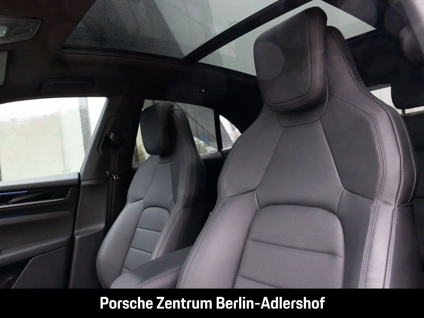 Macan 4 InnoDrive LED-Matrix BOSE Panoramadach