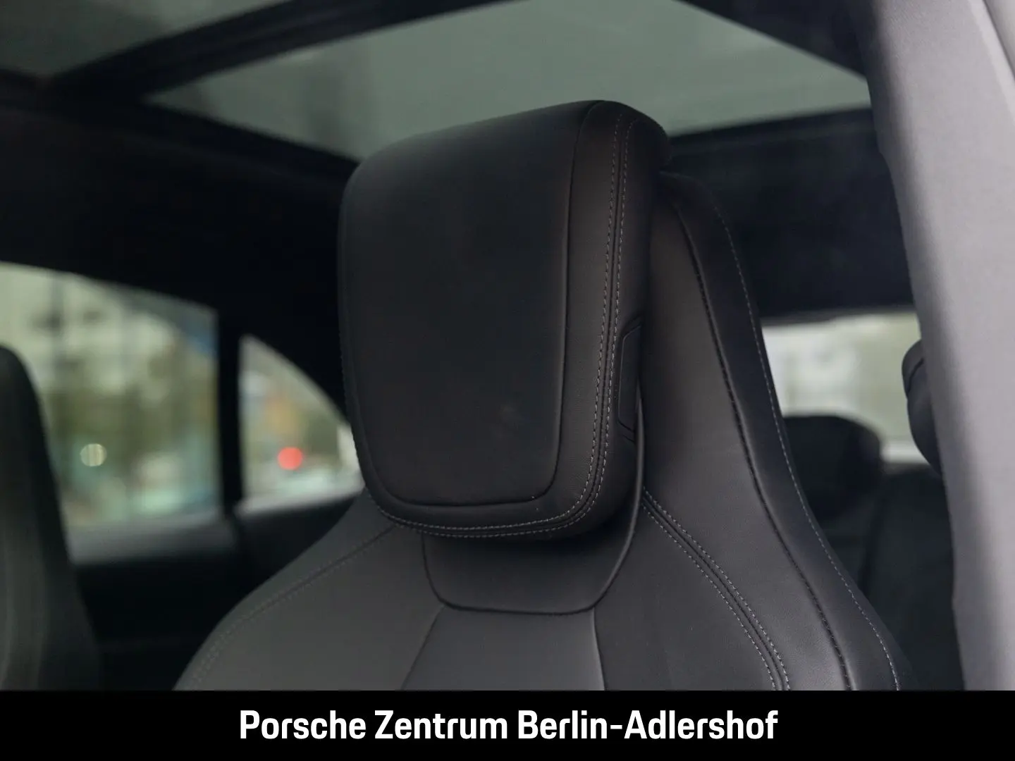 Macan 4 InnoDrive LED-Matrix BOSE Panoramadach