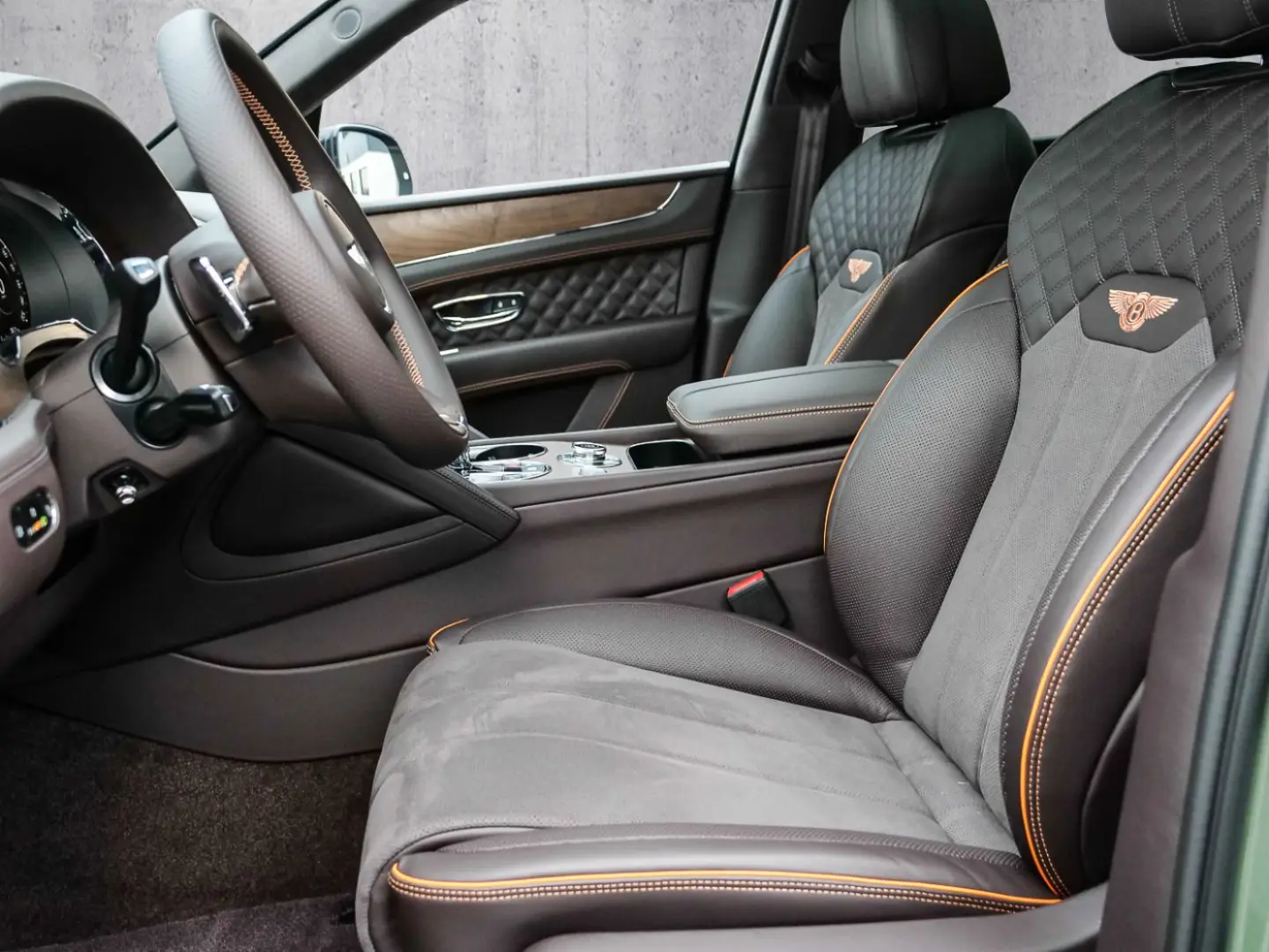 Bentayga S V8 Styling Spec  Naim  Touring Spec