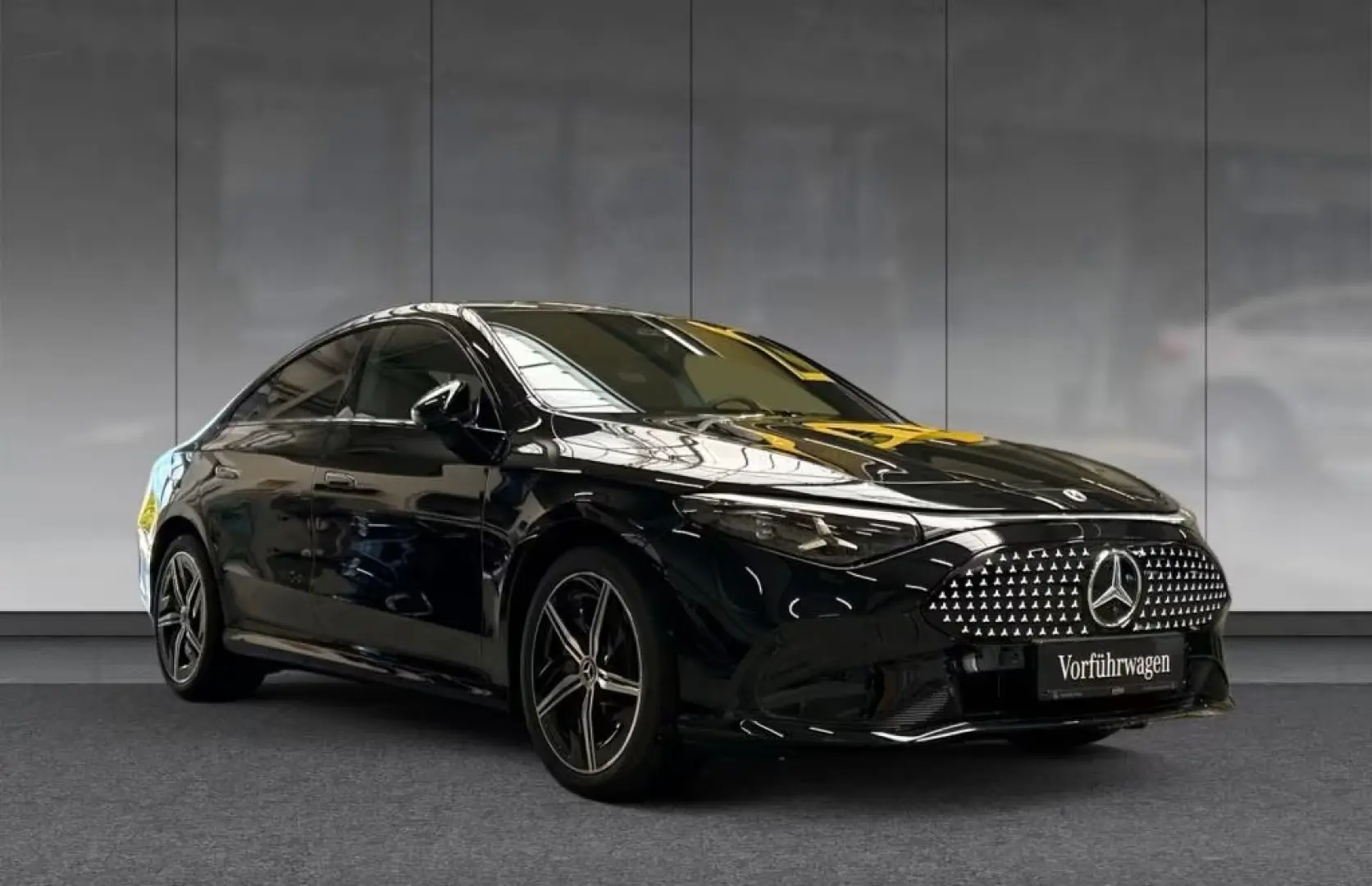 Noul Model Mercedes-Benz CLA 250   mit EQ