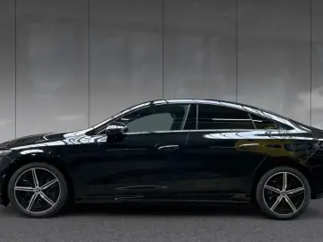 Noul Model Mercedes-Benz CLA 250   mit EQ
