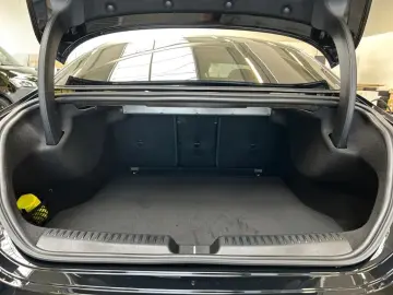 Noul Model Mercedes-Benz CLA 250   mit EQ