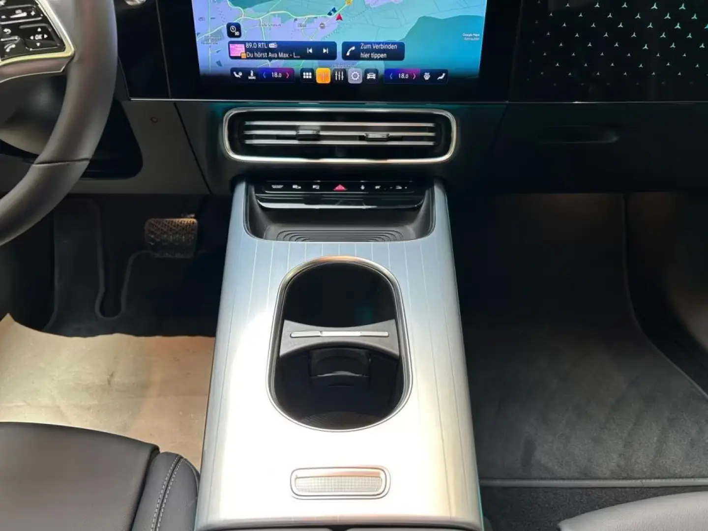 Noul Model Mercedes-Benz CLA 250   mit EQ