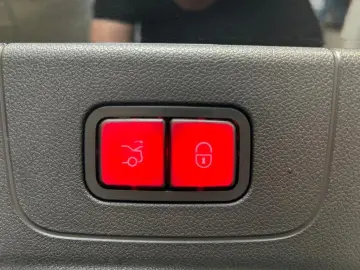 Noul Model Mercedes-Benz CLA 250   mit EQ