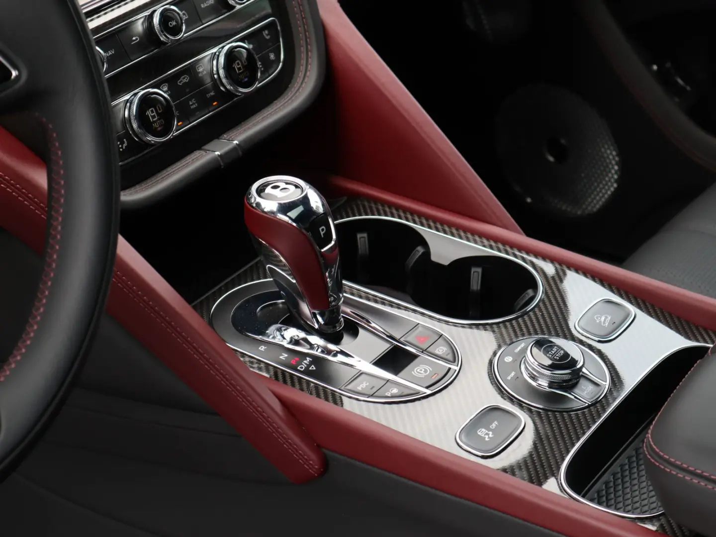 Bentayga Hybrid S  NAIM Carbon Styling