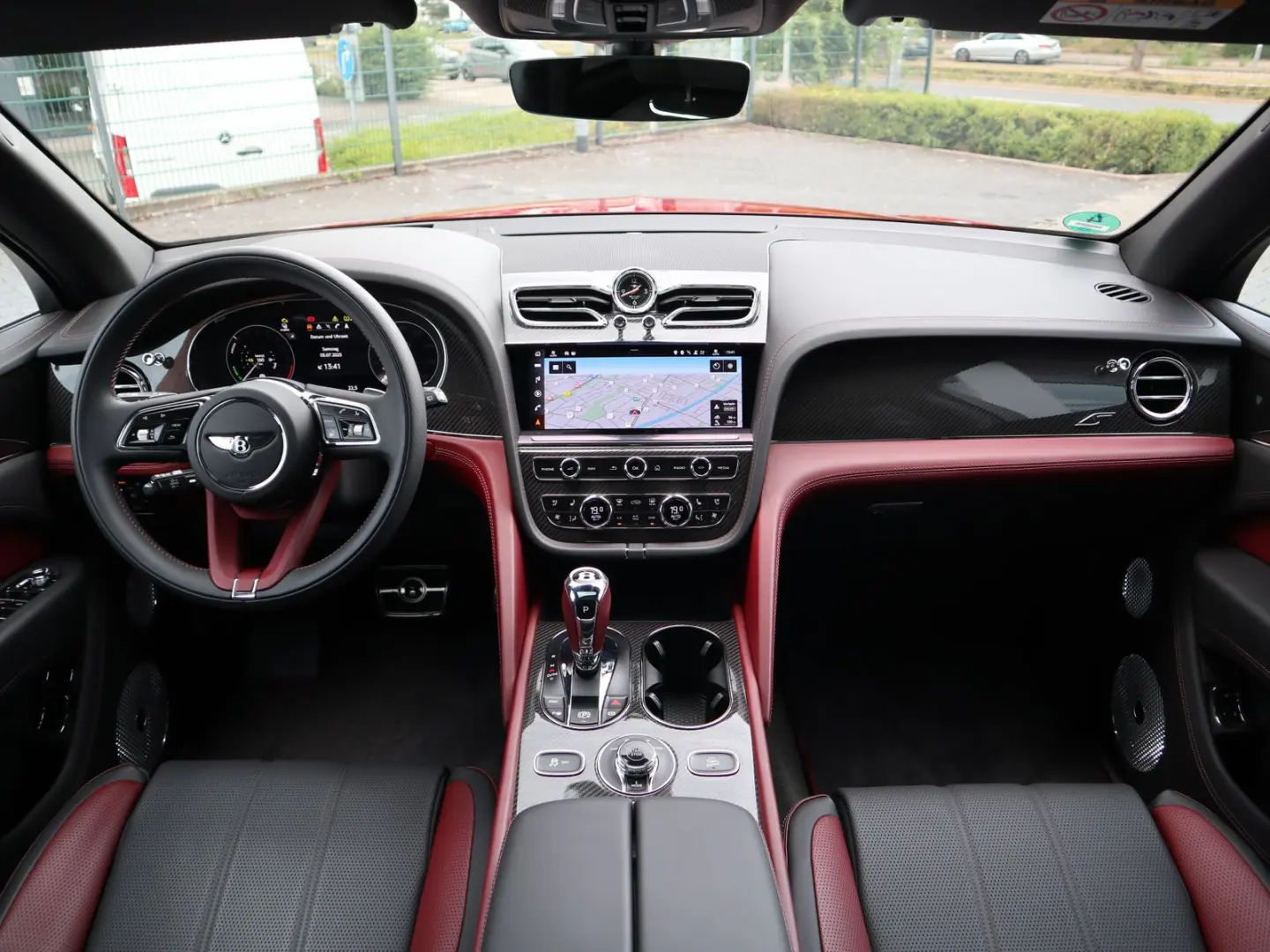 Bentayga Hybrid S  NAIM Carbon Styling