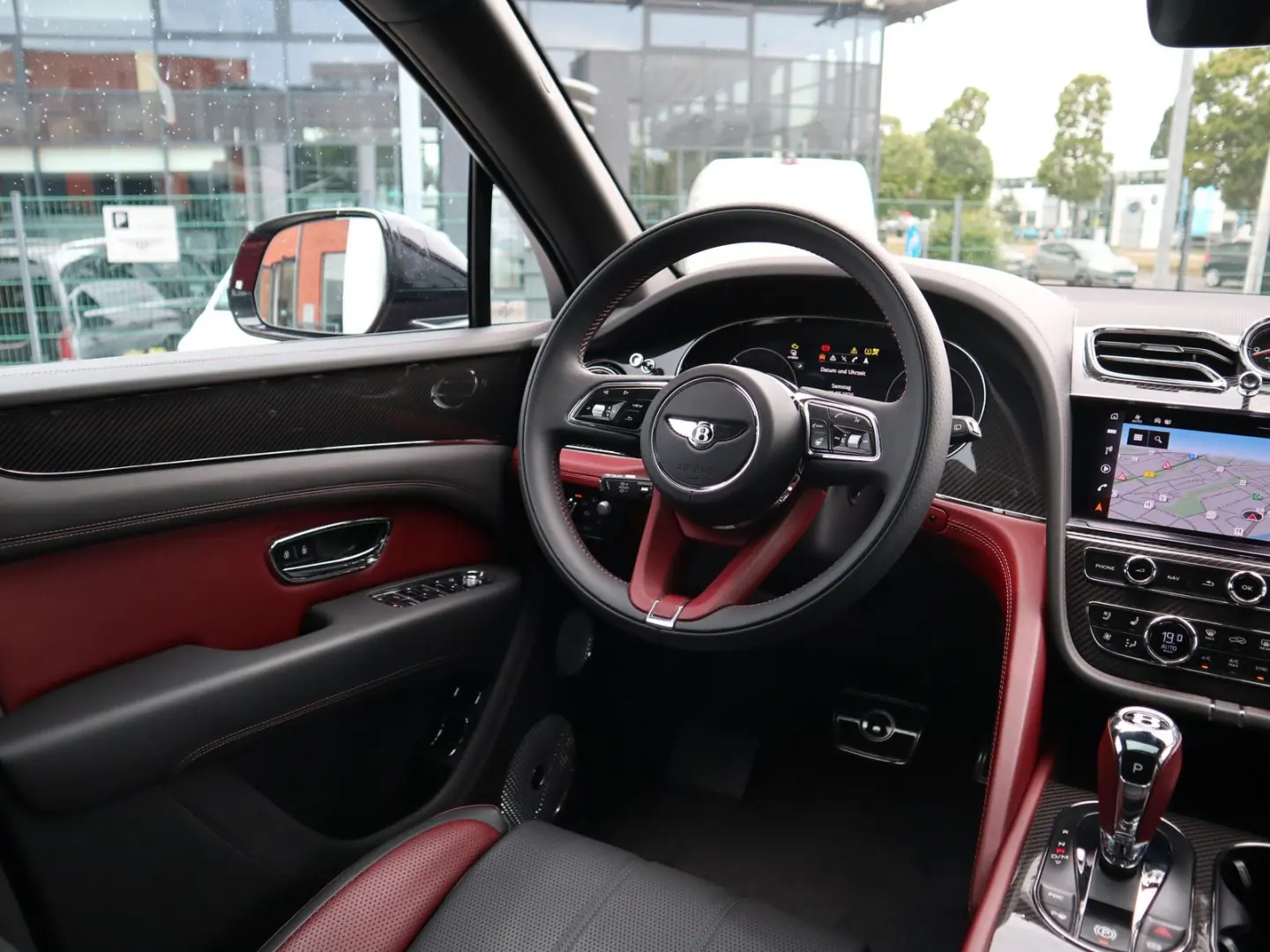 Bentayga Hybrid S  NAIM Carbon Styling