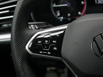 Volkswagen Touareg V6 R-Line MATRIX LEDER LUFT MEMORY