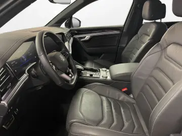 Volkswagen Touareg 3.0 V6 TDI 4M R-Line Panorama Matrix