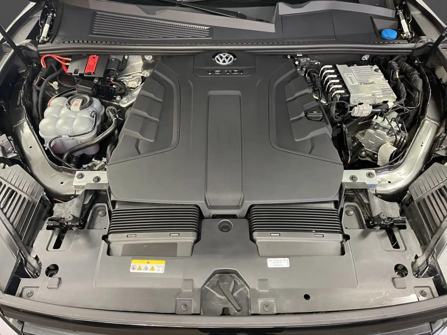 Volkswagen Touareg 3.0 V6 TDI 4M R-Line Panorama Matrix