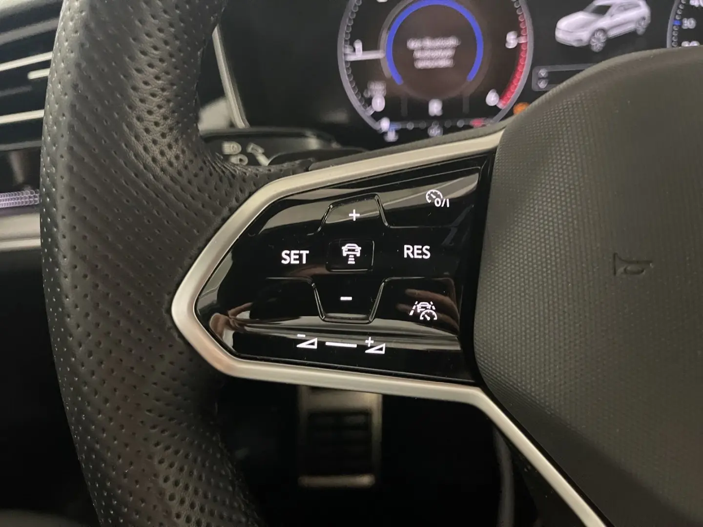 Volkswagen Touareg 3.0 V6 TDI 4M R-Line Panorama Matrix