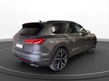 Volkswagen Touareg 3.0 V6 TDI 4M R-Line Panorama Matrix