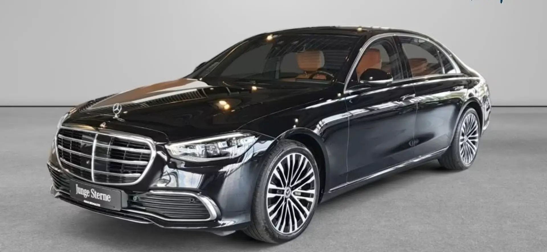 Mercedes-Benz S 580 Limuzina 4MATIC langa DiLight