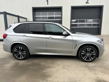 BMW X5 M50