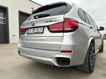 BMW X5 M50