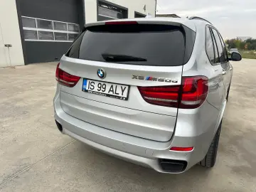 BMW X5 M50