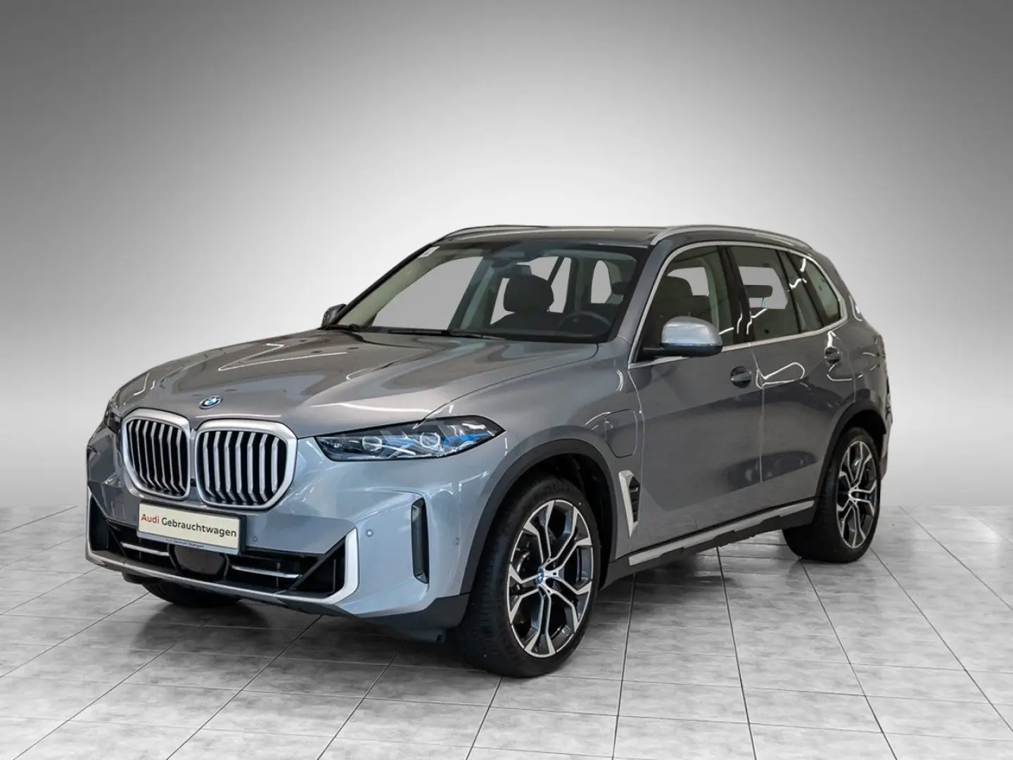 X5 50 e xDrive AHK Innovations-Paket Sensafin 21