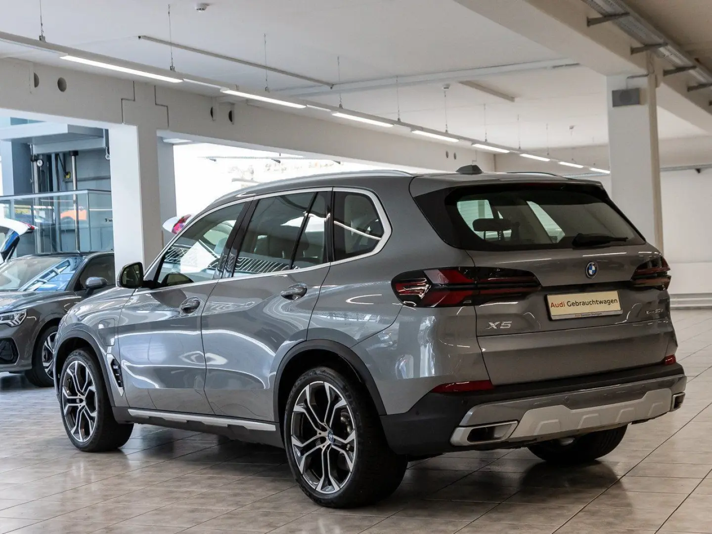 X5 50 e xDrive AHK Innovations-Paket Sensafin 21
