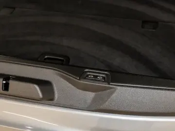 X5 50 e xDrive AHK Innovations-Paket Sensafin 21