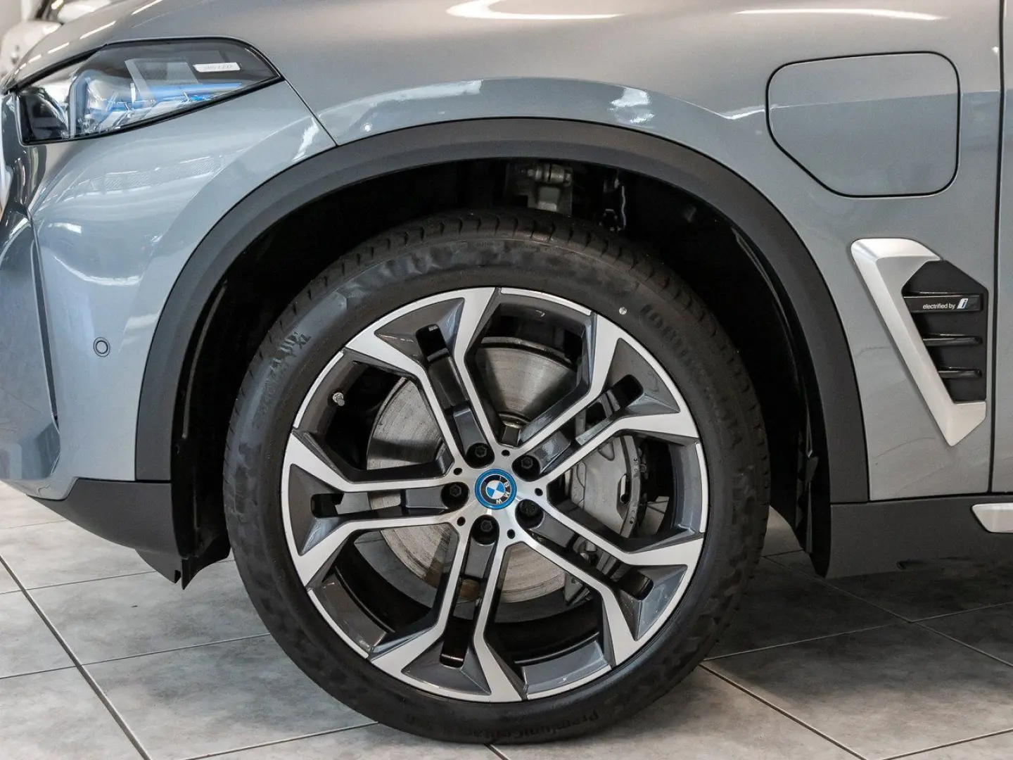 X5 50 e xDrive AHK Innovations-Paket Sensafin 21