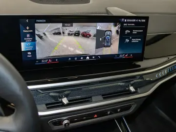 X5 50 e xDrive AHK Innovations-Paket Sensafin 21