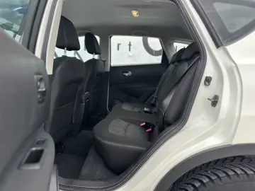 Nissan Qashqai Acenta