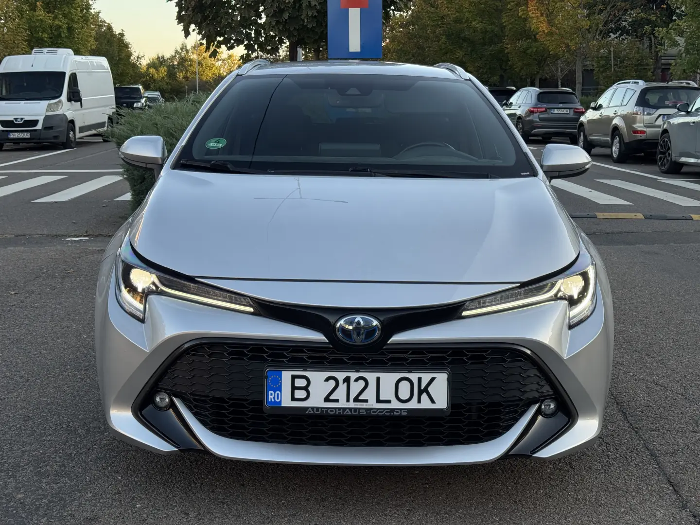 TOYOTA COROLLA 1.8 HYBRID EXCLUSIVE