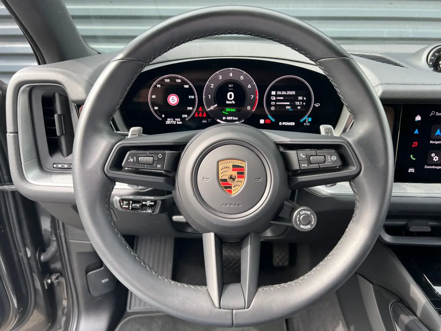 Cayenne E-Hybrid   Luftfederung   InnoDrive