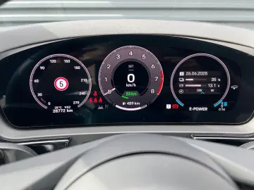 Cayenne E-Hybrid   Luftfederung   InnoDrive