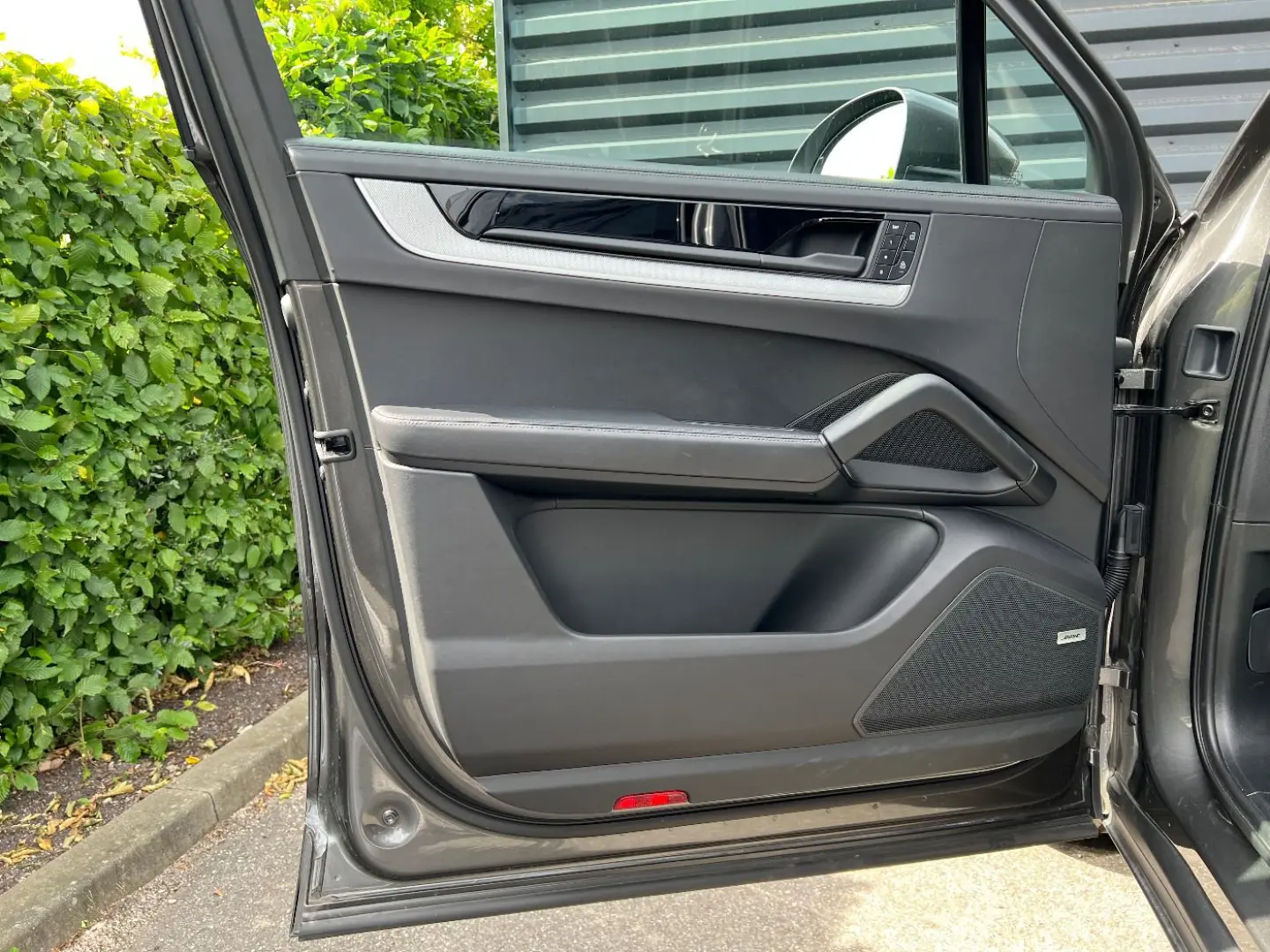 Cayenne E-Hybrid   Luftfederung   InnoDrive