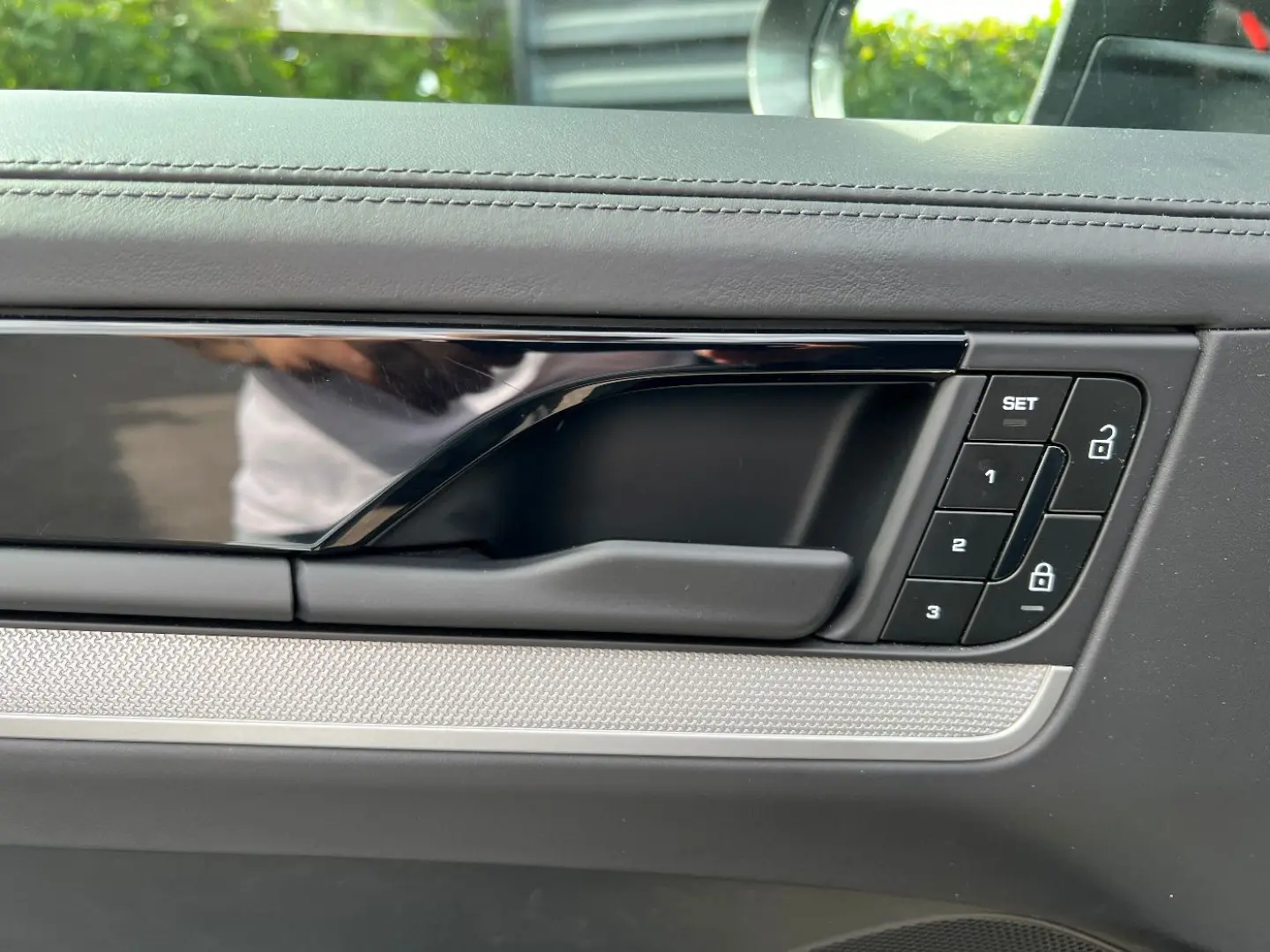 Cayenne E-Hybrid   Luftfederung   InnoDrive