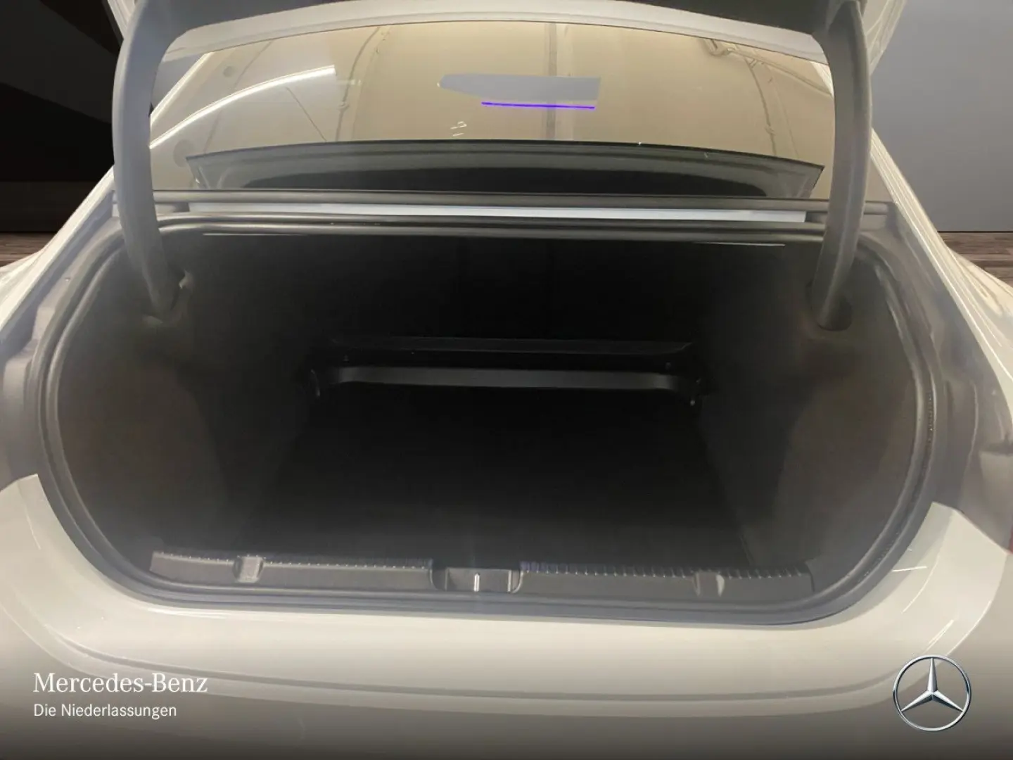 EQE53 4M AMG Premium  Pano Airm HA-LE Hypers Bur