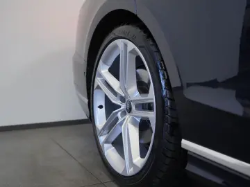 A8 50 TDI q.  2.H  21  ACC Pano LUFT Standhzg.