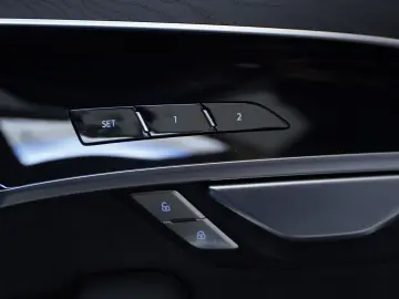 A8 50 TDI q.  2.H  21  ACC Pano LUFT Standhzg.