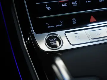 A8 50 TDI q.  2.H  21  ACC Pano LUFT Standhzg.