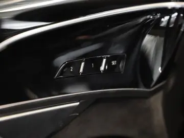 A8 60 TFSIe quattro Pano HuD Digit. Matrix LED B