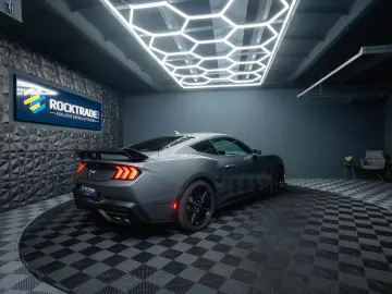 Mustang GT Coupe 5.0 Ti-VCT V8 Performance LED