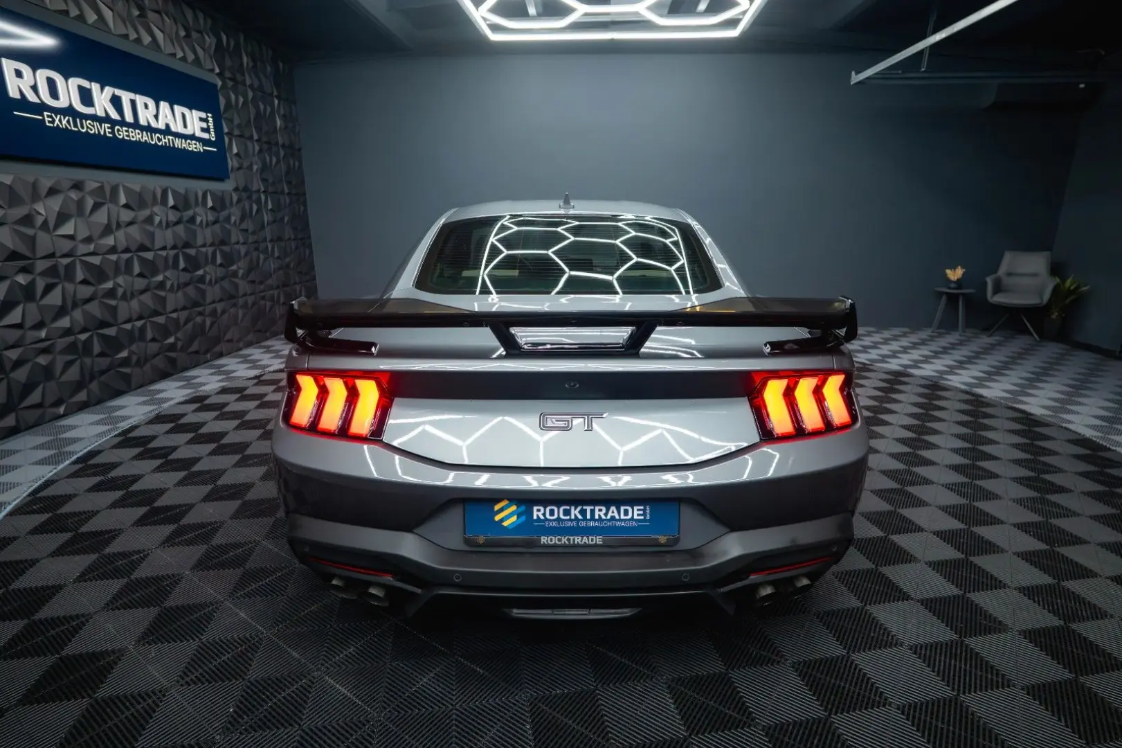 Mustang GT Coupe 5.0 Ti-VCT V8 Performance LED