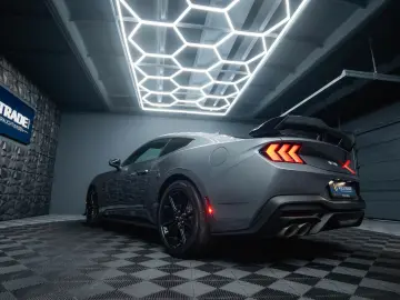 Mustang GT Coupe 5.0 Ti-VCT V8 Performance LED