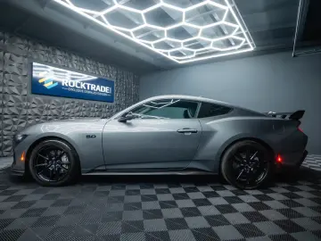 Mustang GT Coupe 5.0 Ti-VCT V8 Performance LED