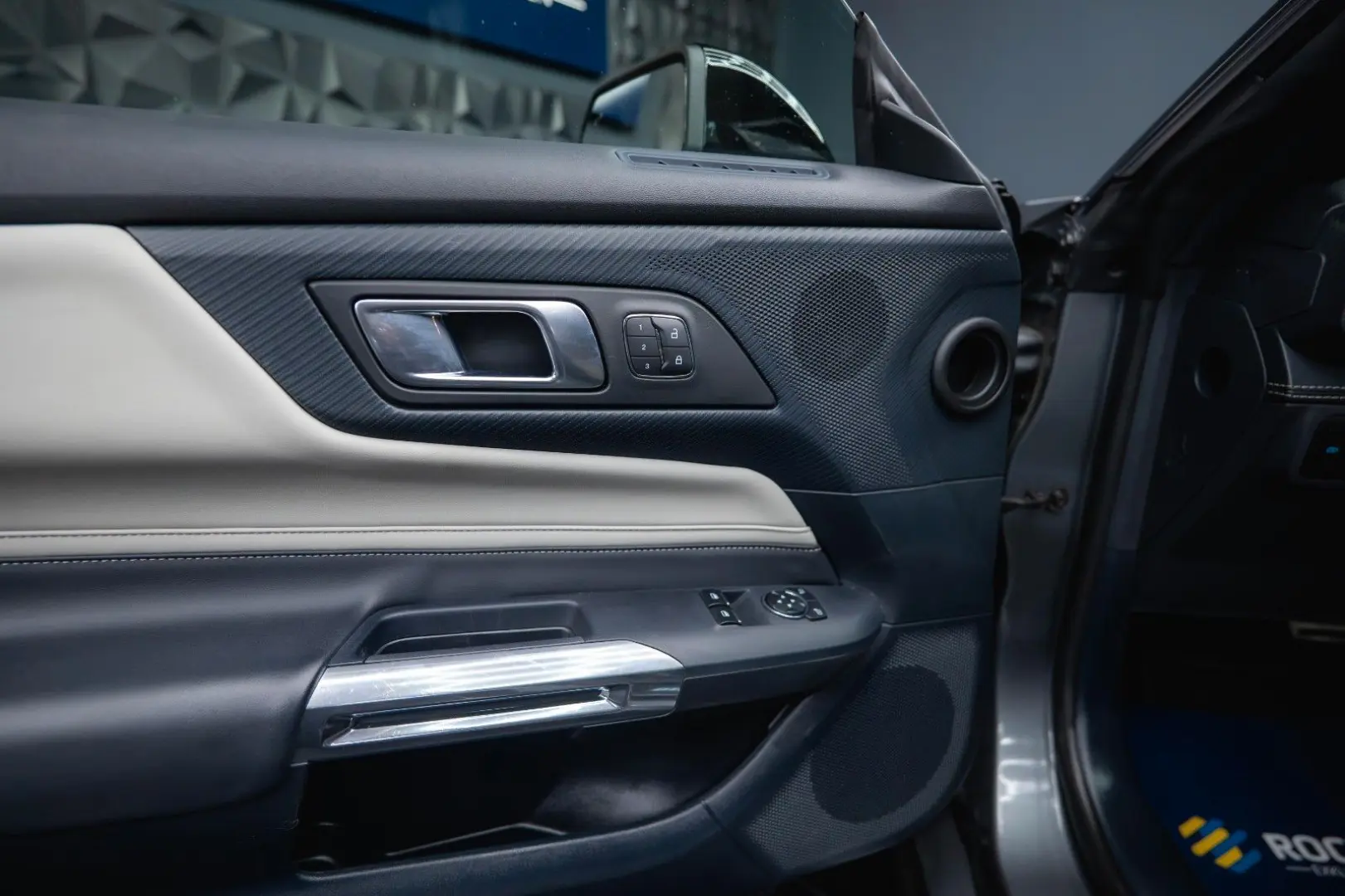 Mustang GT Coupe 5.0 Ti-VCT V8 Performance LED