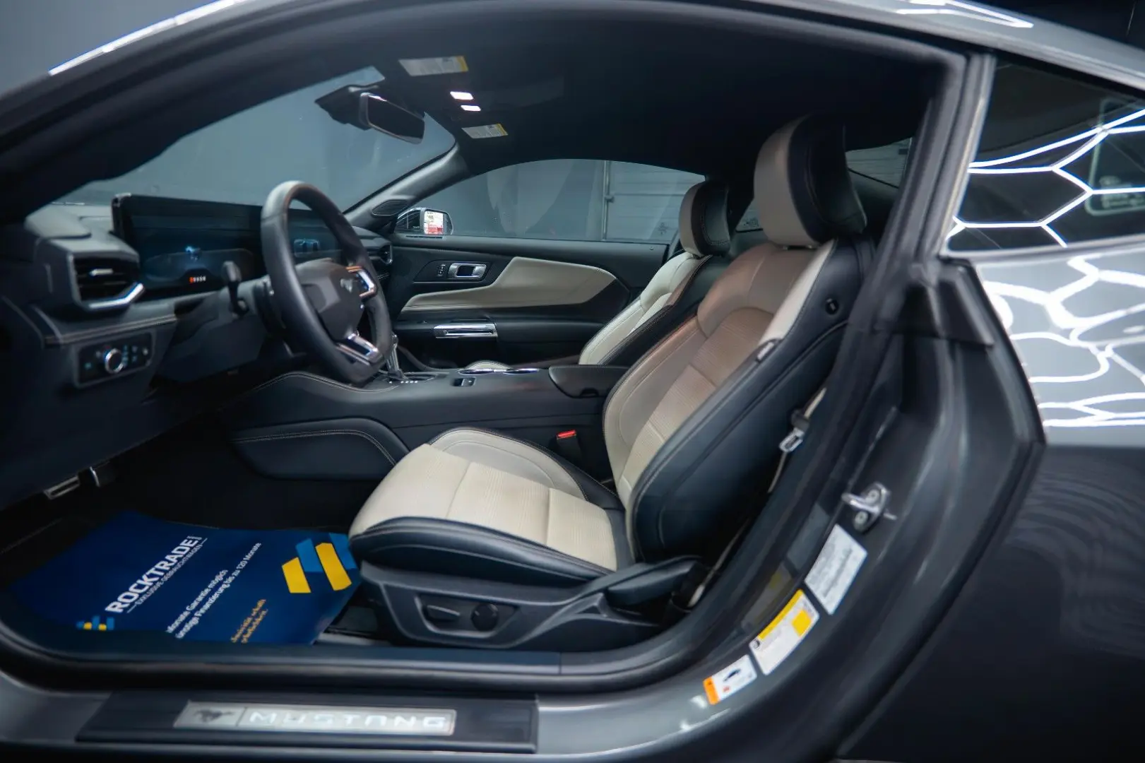 Mustang GT Coupe 5.0 Ti-VCT V8 Performance LED