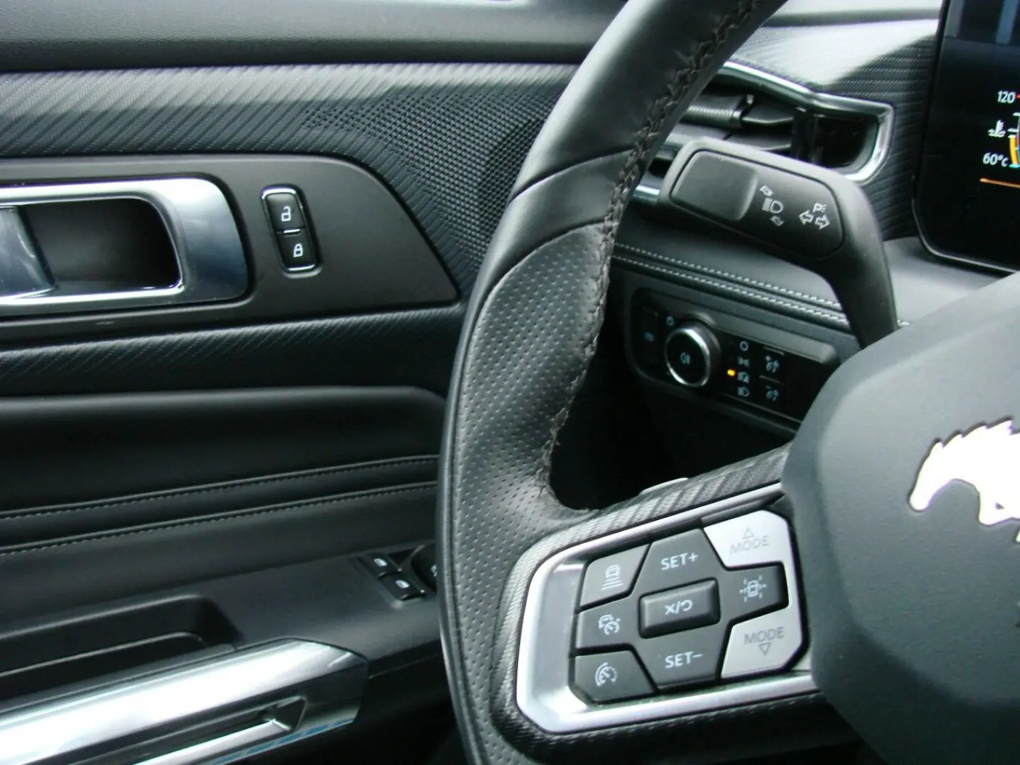 Mustang 5 0Ti-VCT V8 328 GT Fastback  ACC