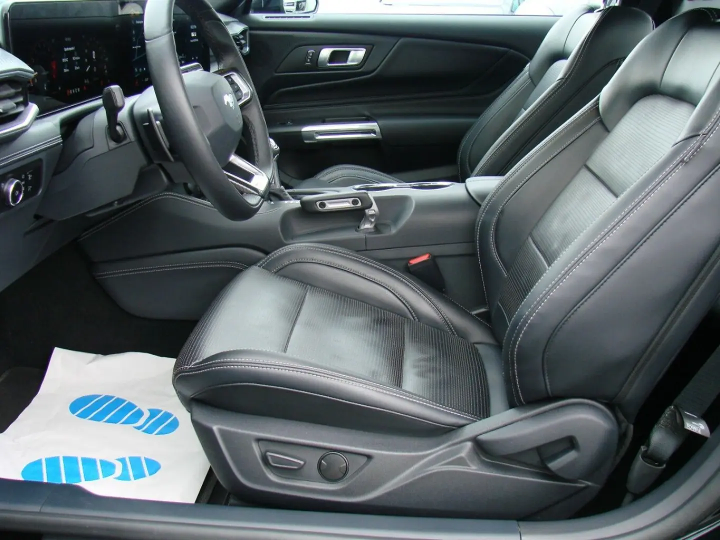 Mustang 5 0Ti-VCT V8 328 GT Fastback  ACC