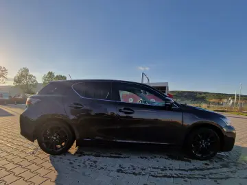 Lexus CT 200h